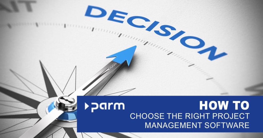 Kompass, der auf das Wort Entscheidung zeigt dazu Schriftzug "Leitfaden - wie wählt man die richtige Projektmanagement-Software?"